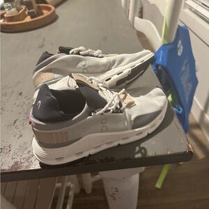 Stylish Women's Sneakers in Gray and Black